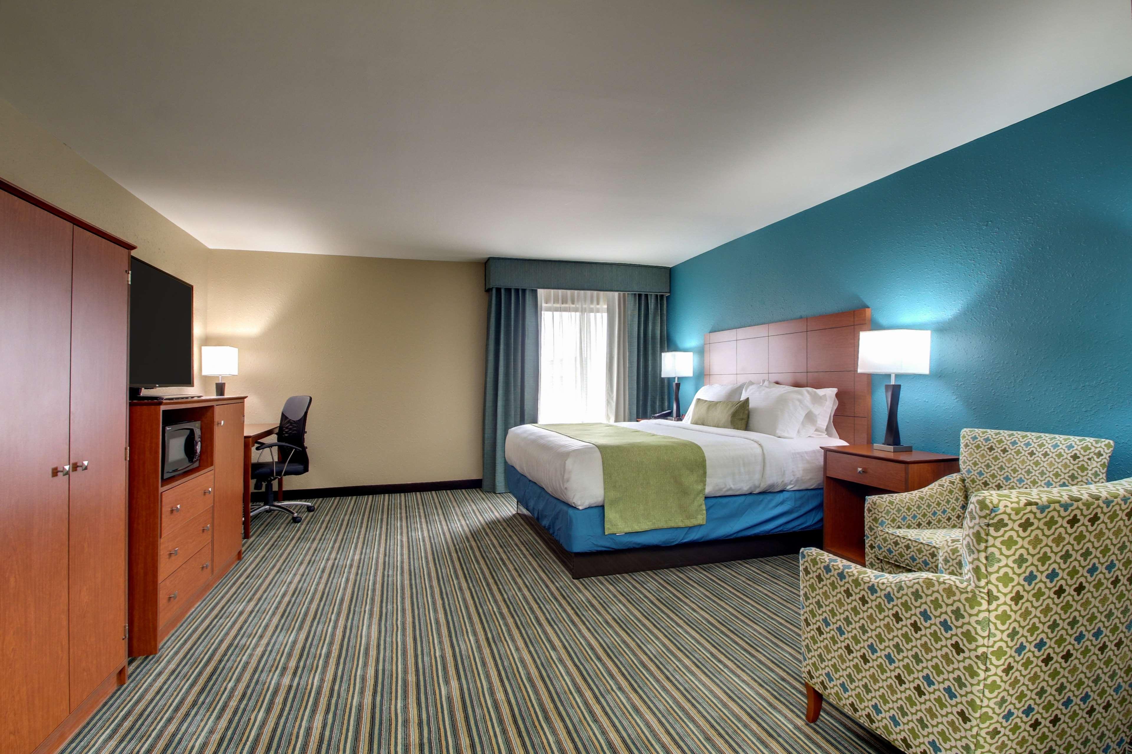 Best Western Eagles Inn Морхед Екстериор снимка