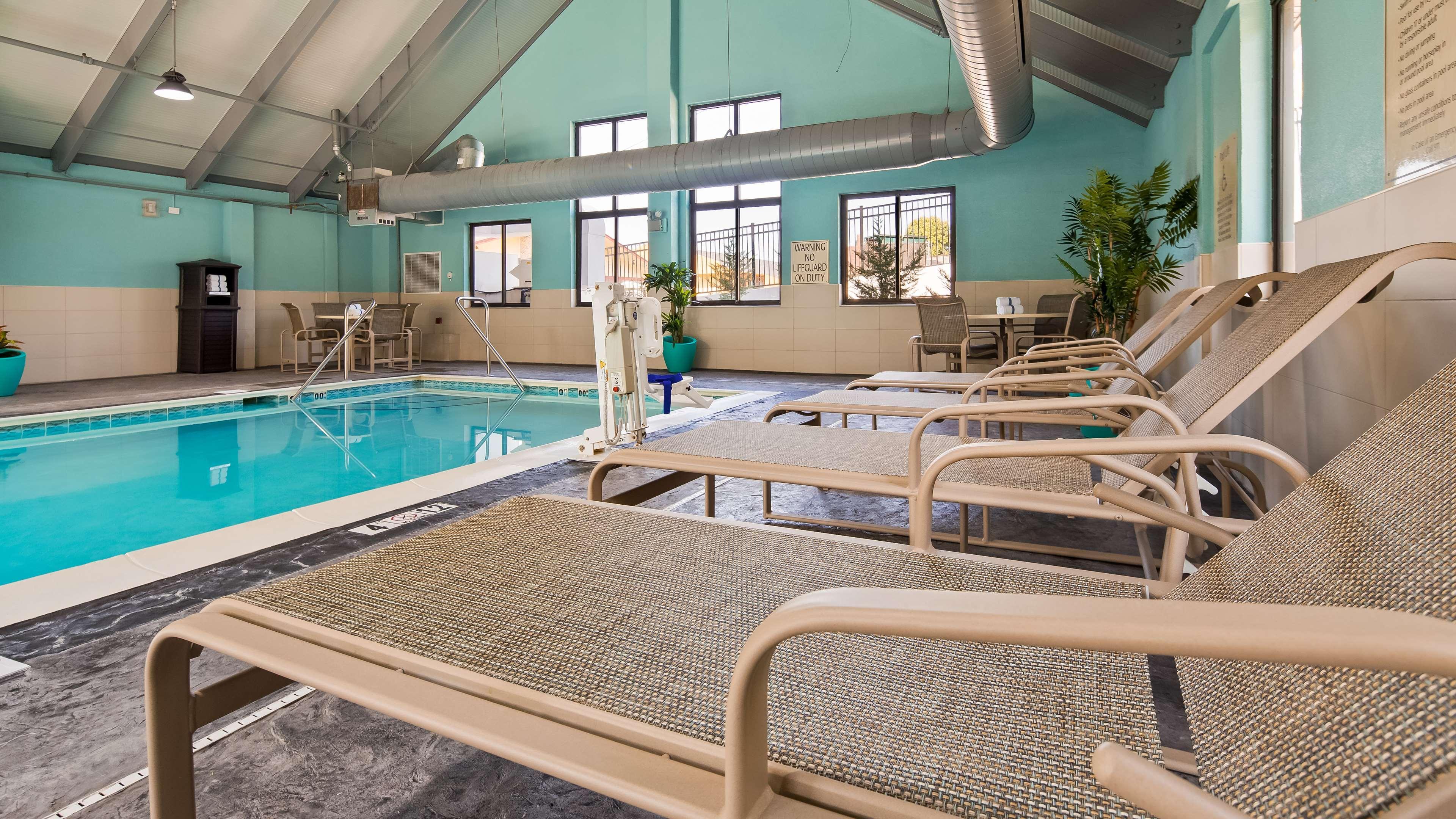 Best Western Eagles Inn Морхед Екстериор снимка