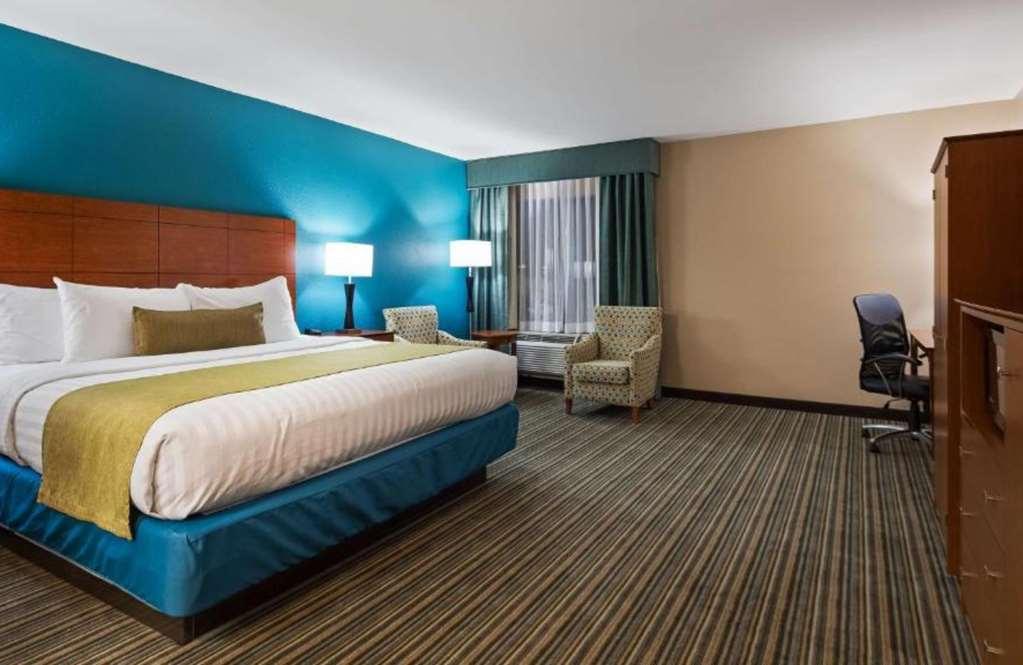 Best Western Eagles Inn Морхед Стая снимка