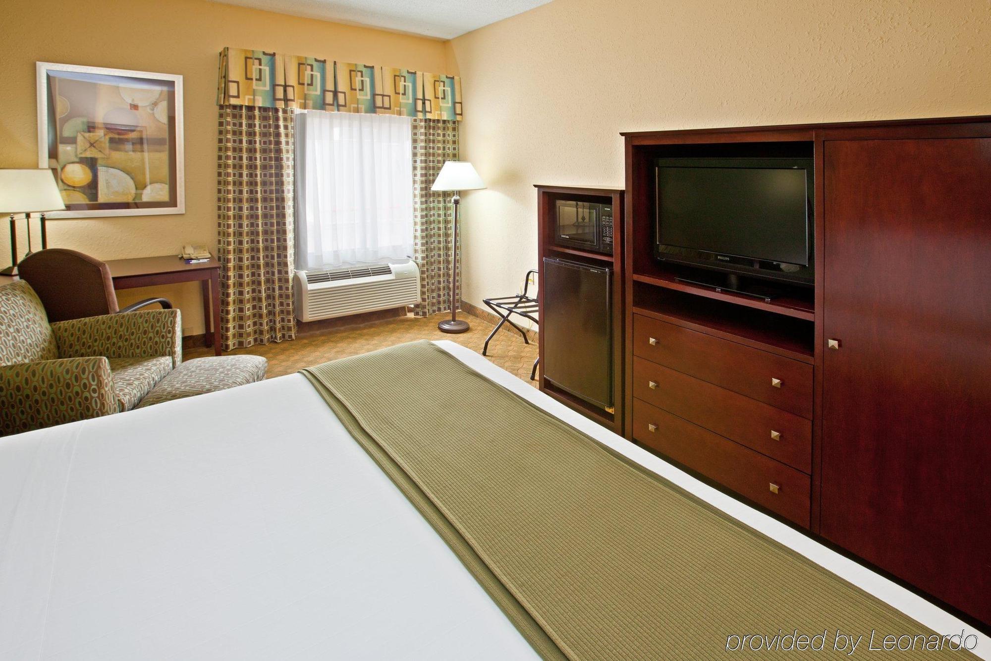 Best Western Eagles Inn Морхед Екстериор снимка