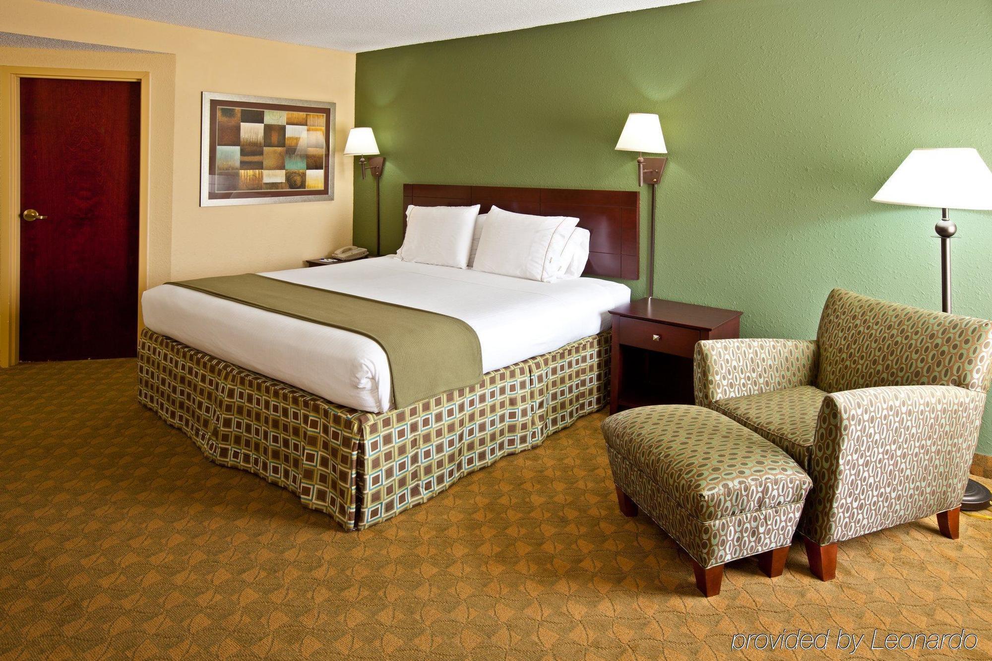 Best Western Eagles Inn Морхед Екстериор снимка