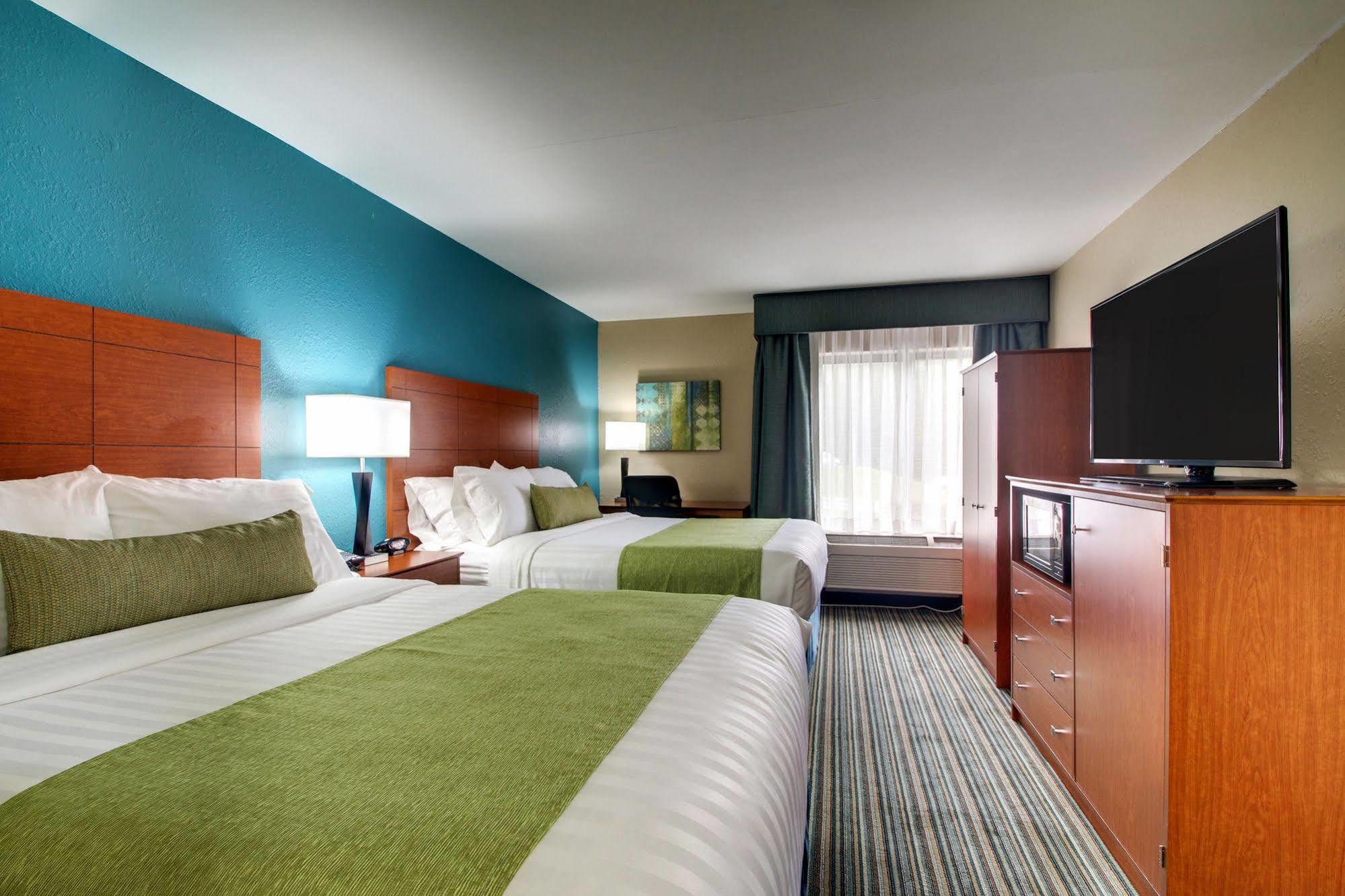 Best Western Eagles Inn Морхед Екстериор снимка
